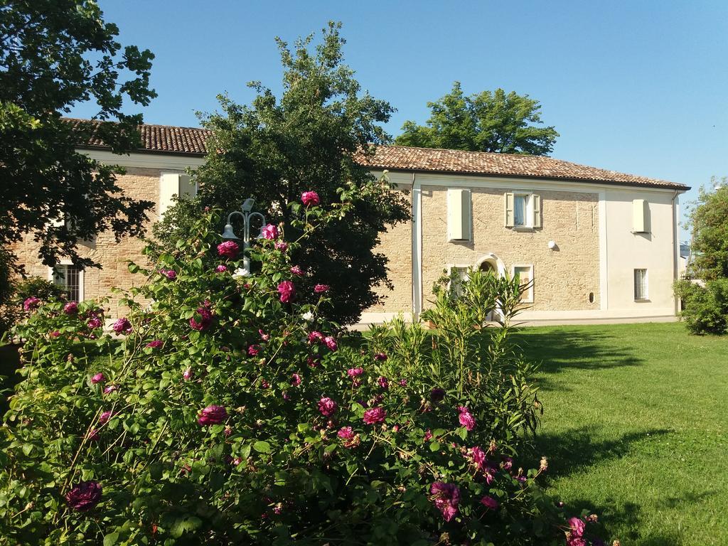 Relais Villa Roncuzzi Russi Exterior photo