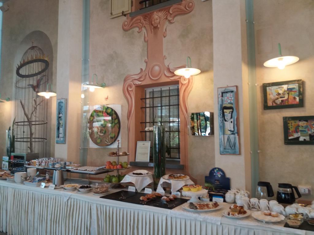 Relais Villa Roncuzzi Russi Exterior photo