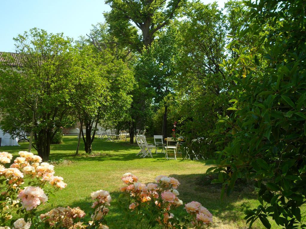 Relais Villa Roncuzzi Russi Exterior photo